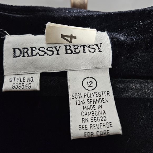 WOMEN'S DRESSY BETSY VINTAGE VELVET BLACK DRESS - Picture 4 of 5